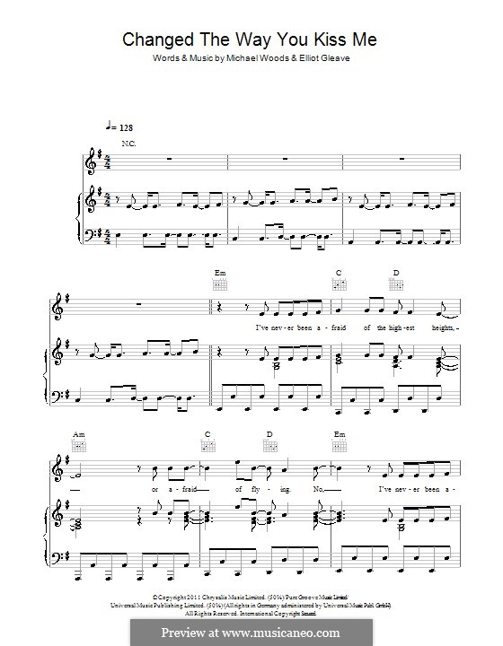 Changed the Way You Kiss Me (Example): Para vocais e piano (ou Guitarra) by Elliot Gleave, Michael Woods
